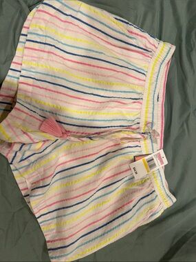 Vineyard Vines White Striped Seersucker Shorts with Pink Tassel